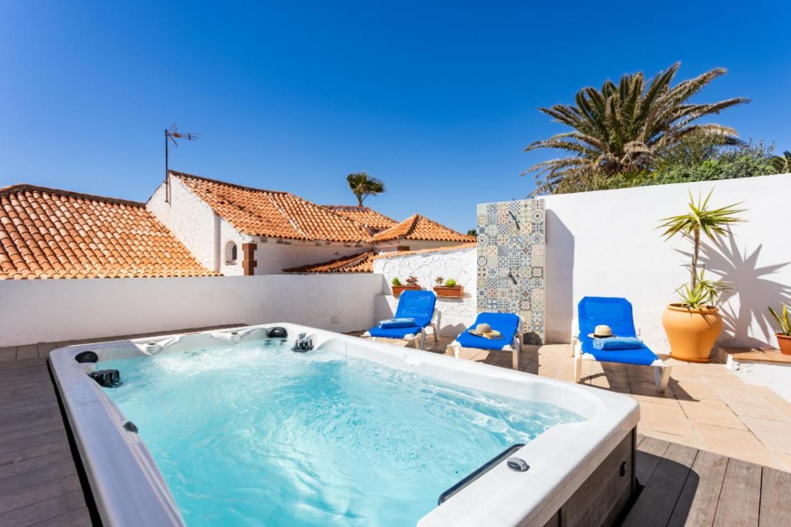 Casa Naranja - Heated Pool - Bbq - Terrace - Free Wifi - Child & Pet-Friendly - 3 Bedrooms - 6 People Poris de Abona Buitenkant foto