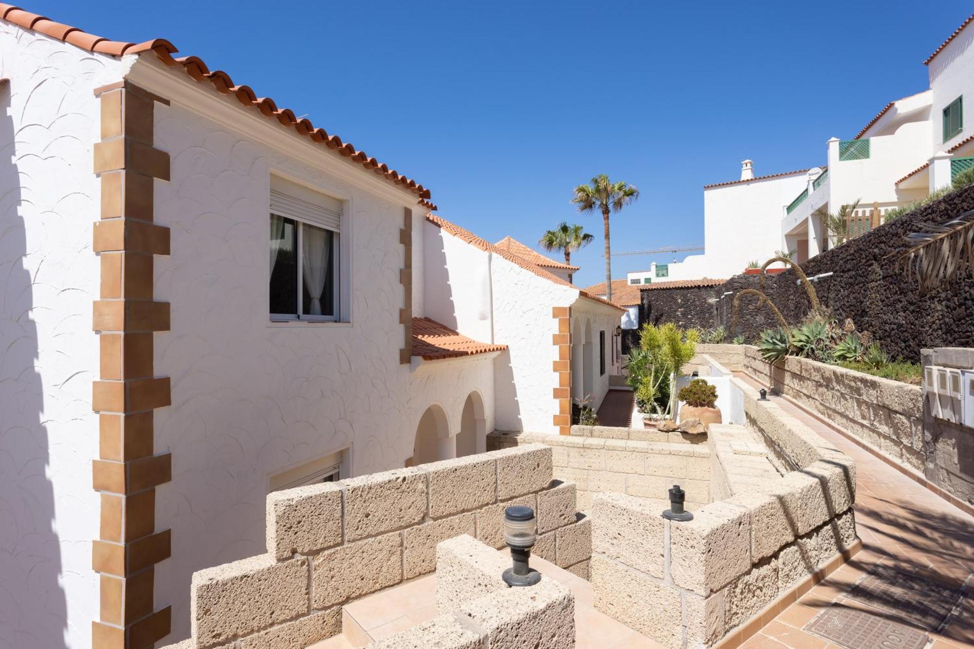 Casa Naranja - Heated Pool - Bbq - Terrace - Free Wifi - Child & Pet-Friendly - 3 Bedrooms - 6 People Poris de Abona Buitenkant foto